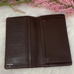 Authentic CHANEL Embossed  Lambskin Leather Serial #8096206